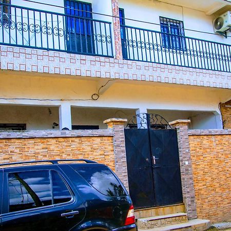 Naiveli-Palm Appartement Meuble Sobre Et Chic Douala Exteriér fotografie